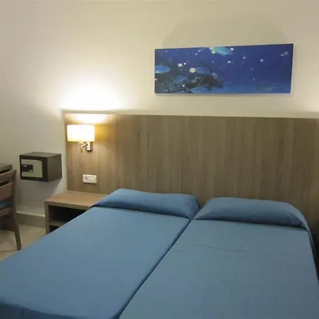 塞萨维尼斯酒店 3*
